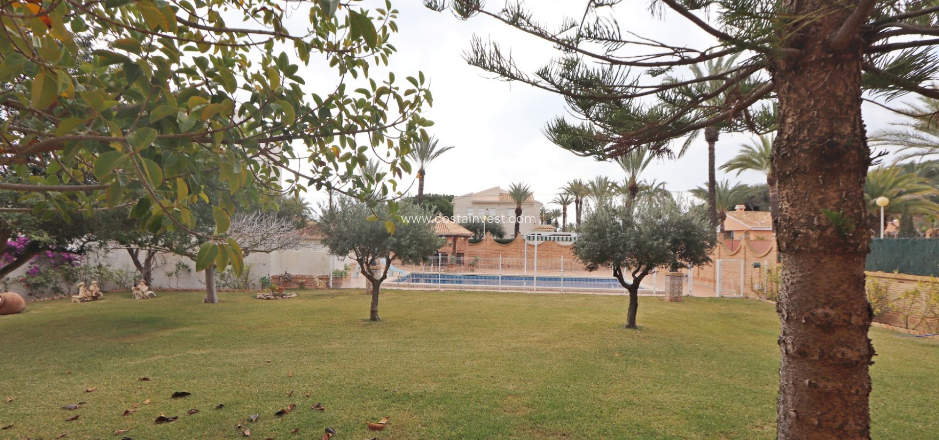 JÄLLEENMYYNTIKOHTEEMME - Omakotitalo - Orihuela Costa - Cabo Roig