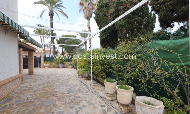 JÄLLEENMYYNTIKOHTEEMME - Omakotitalo - Orihuela Costa - Cabo Roig