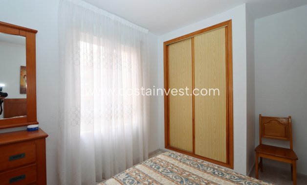 Resale - Apartment - Torrevieja - Playa de los Locos