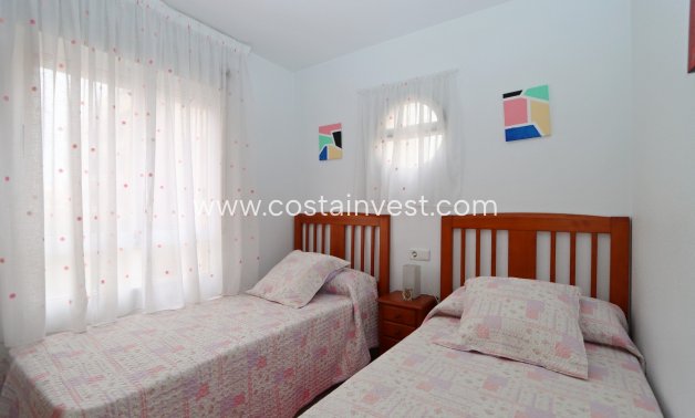 Resale - Apartment - Torrevieja - Playa de los Locos