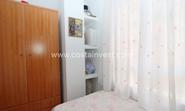 Resale - Apartment - Torrevieja - Playa de los Locos
