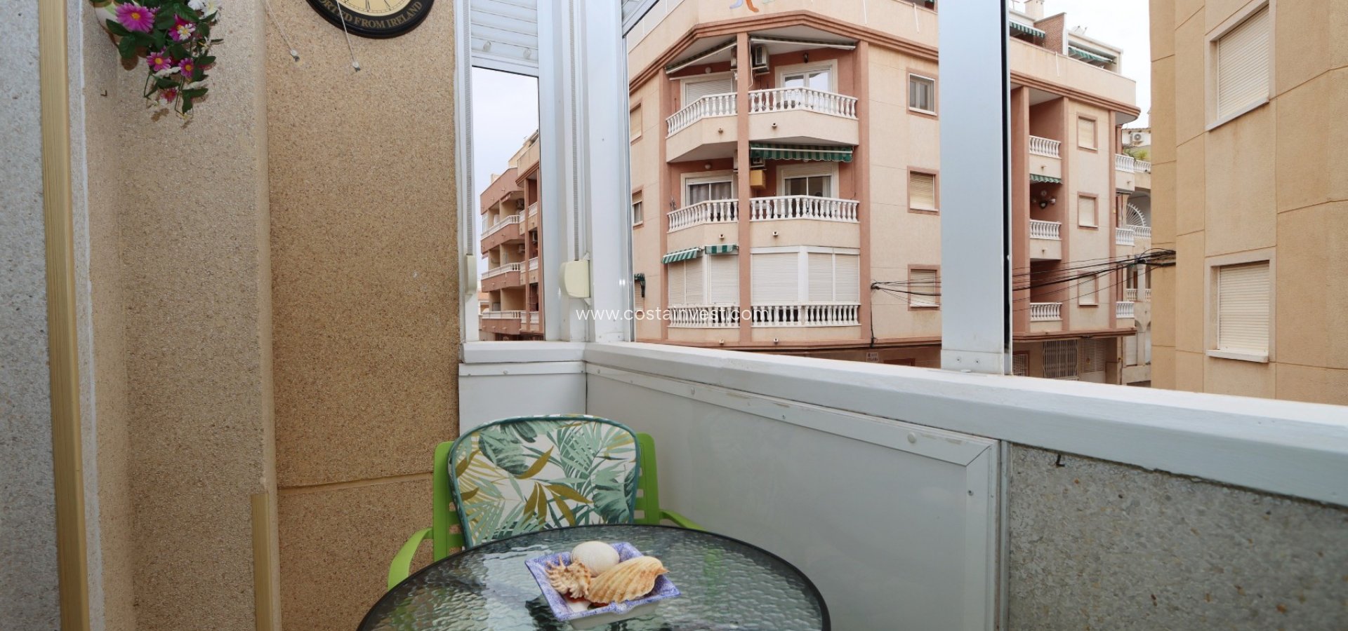 Resale - Apartment - Torrevieja - Playa de los Locos