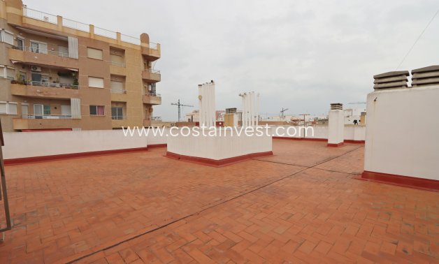 Resale - Apartment - Torrevieja - Playa de los Locos