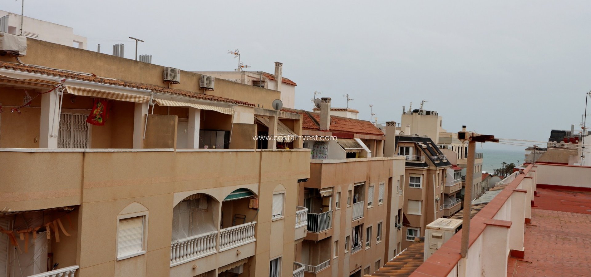 Resale - Apartment - Torrevieja - Playa de los Locos