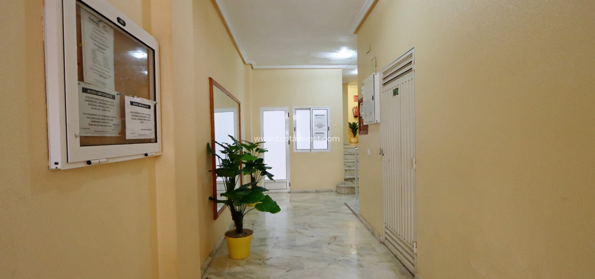 Resale - Apartment - Torrevieja - Playa de los Locos