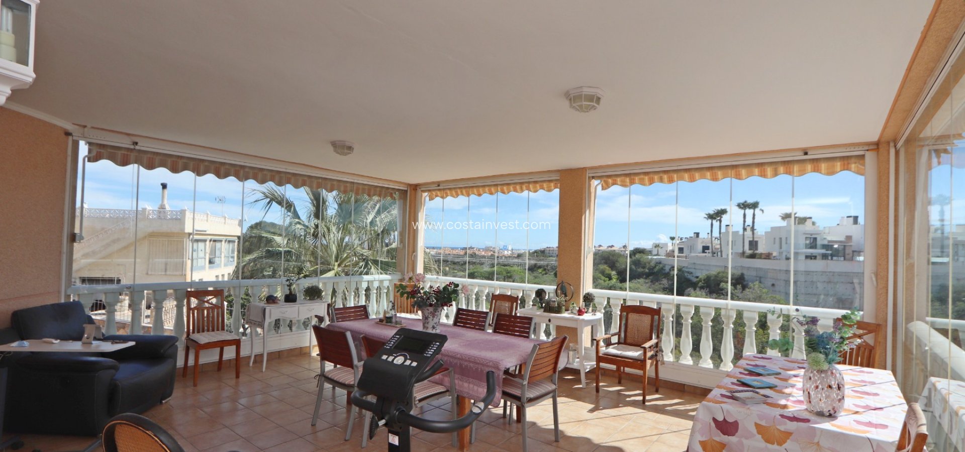 Resale - Villa - Orihuela Costa - Montezenia