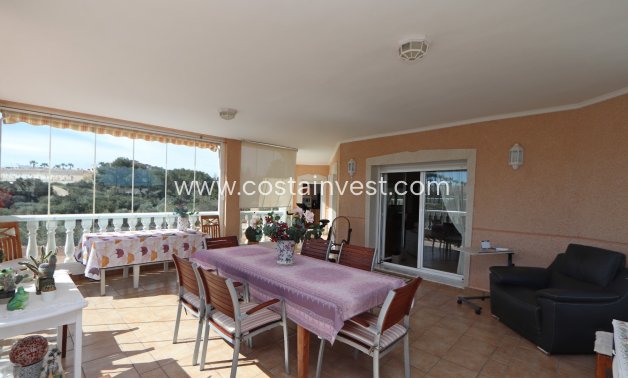 Resale - Villa - Orihuela Costa - Montezenia
