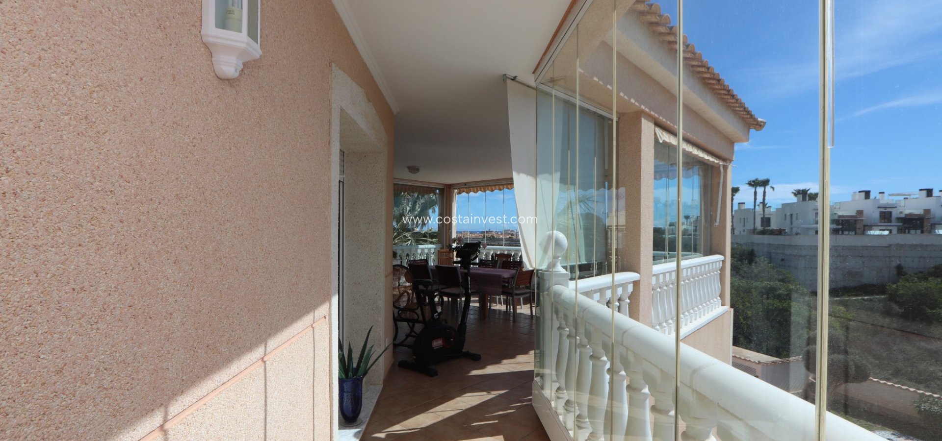 Resale - Villa - Orihuela Costa - Montezenia