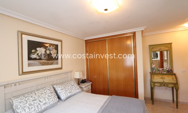 Resale - Villa - Orihuela Costa - Montezenia