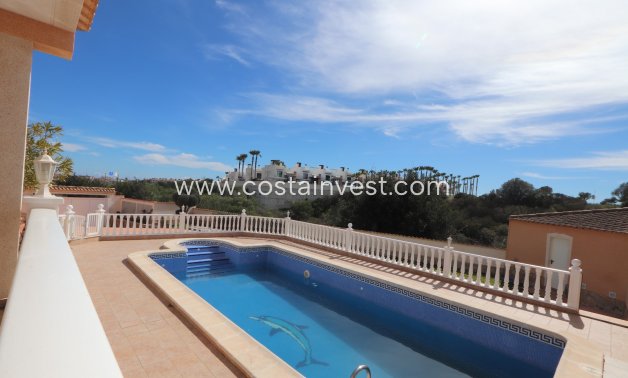 Resale - Villa - Orihuela Costa - Montezenia