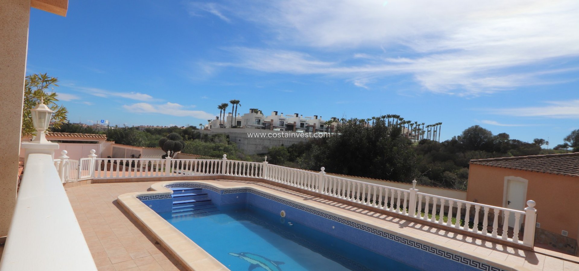Resale - Villa - Orihuela Costa - Montezenia