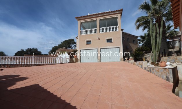 Resale - Villa - Orihuela Costa - Montezenia