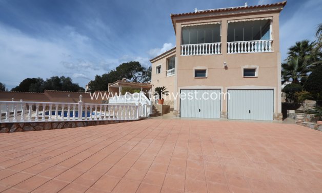 Resale - Villa - Orihuela Costa - Montezenia