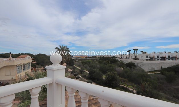 Resale - Villa - Orihuela Costa - Montezenia