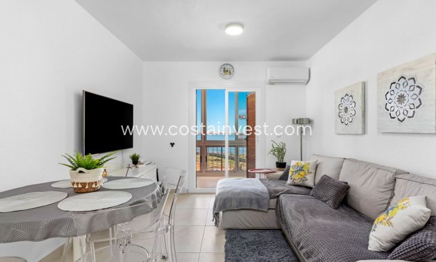 JÄLLEENMYYNTIKOHTEEMME - Huoneisto - Orihuela Costa - Punta Prima