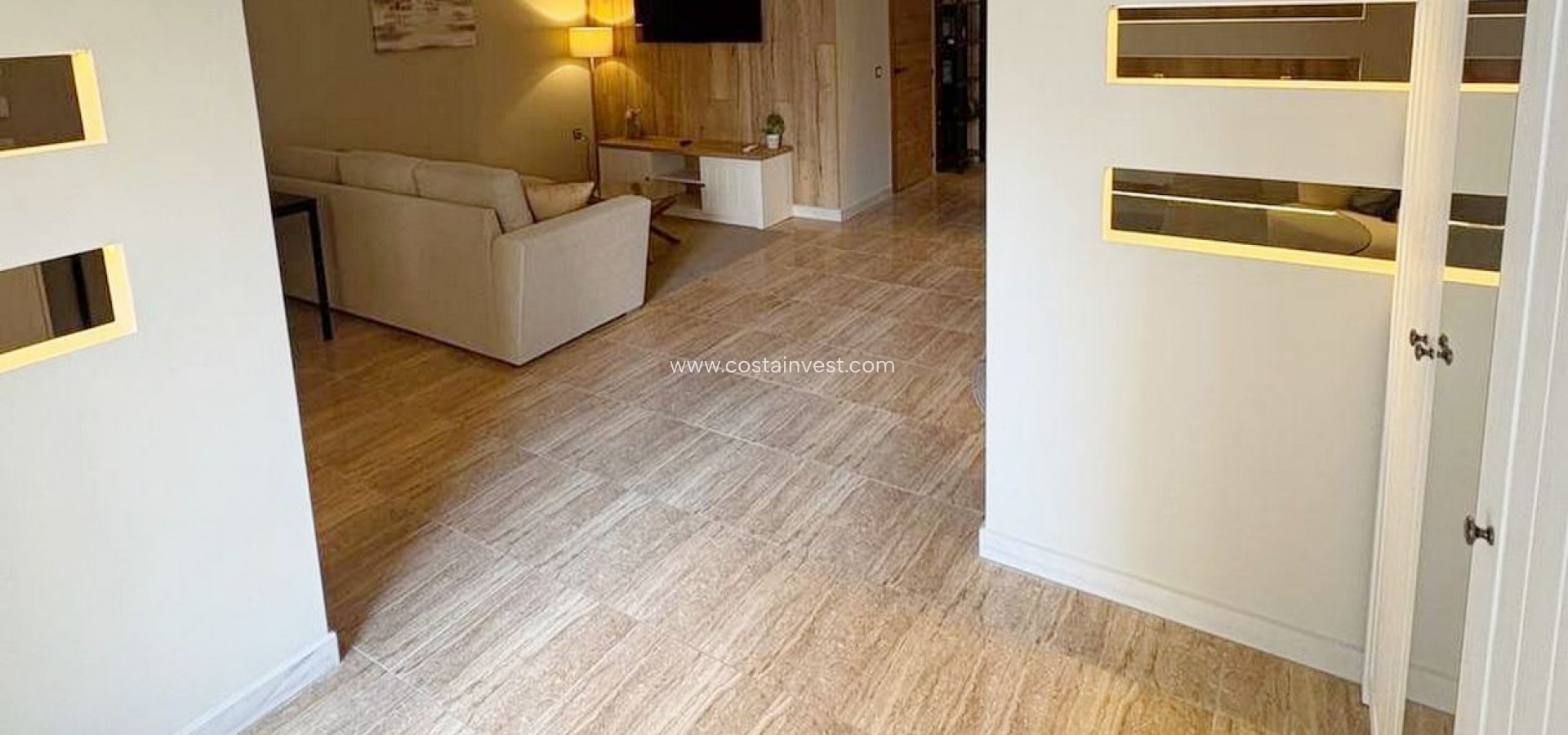 Resale - Apartment - Torrevieja - Playa de los Locos