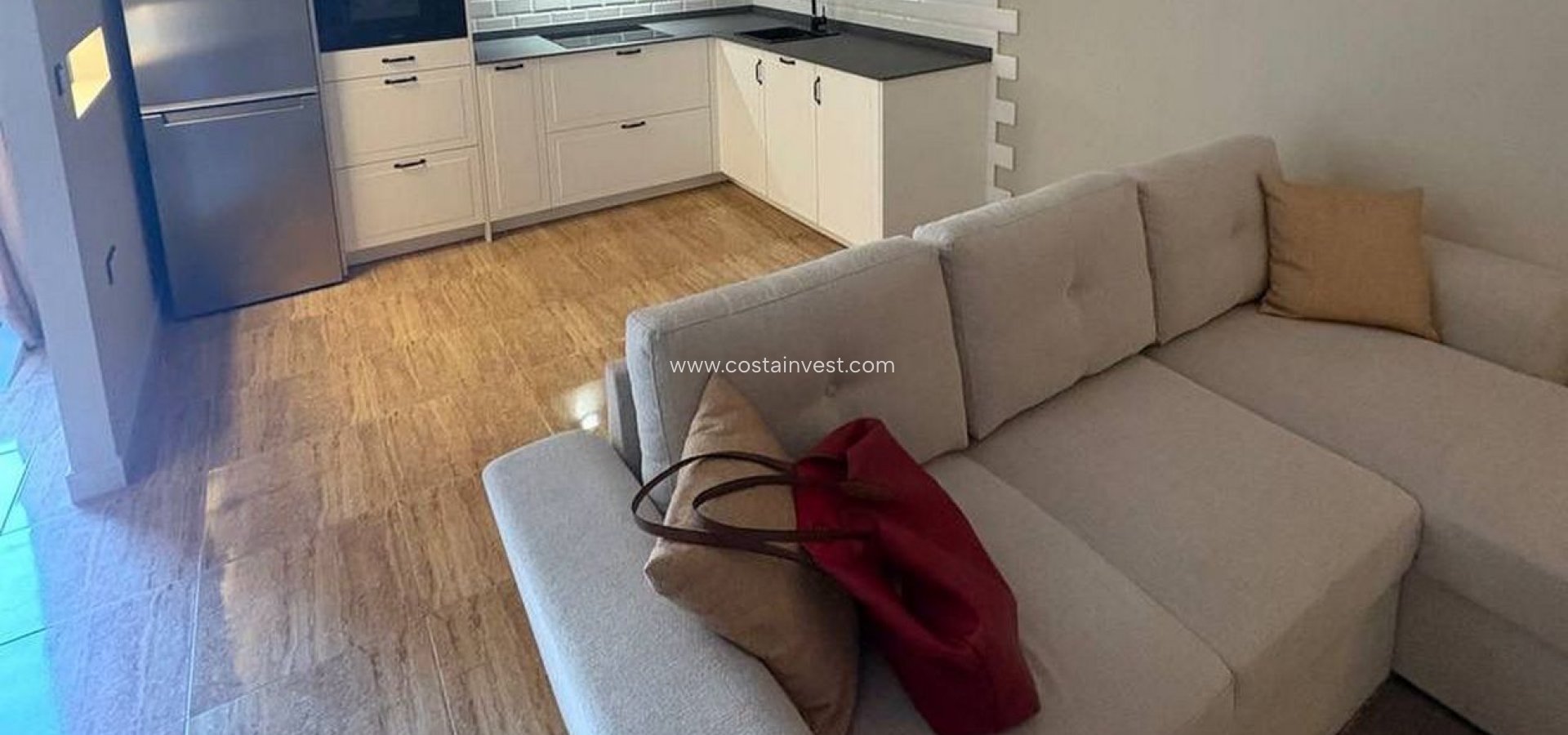 Resale - Apartment - Torrevieja - Playa de los Locos
