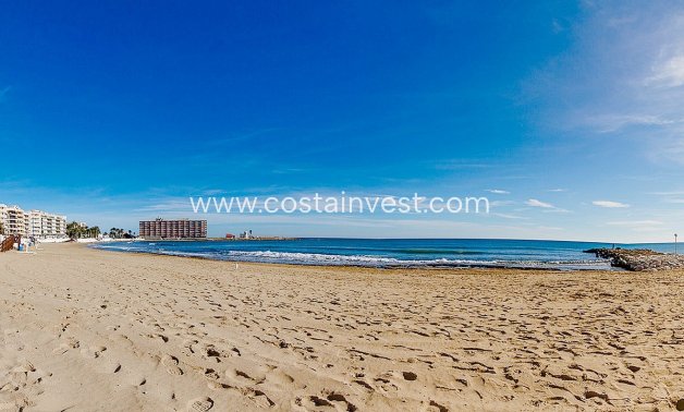 Resale - Apartment - Torrevieja - Playa de los Locos