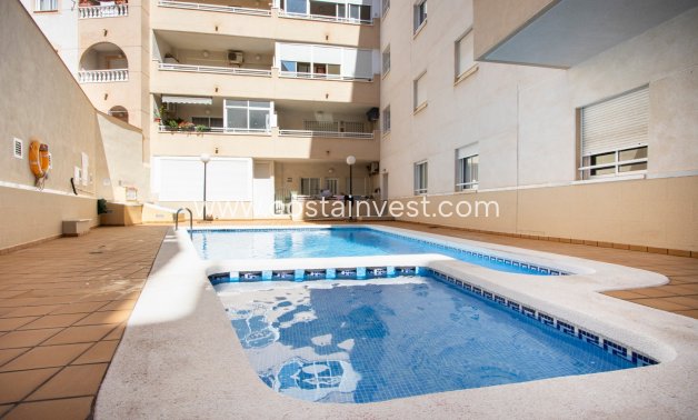 Resale - Apartment - Torrevieja - Playa del Cura