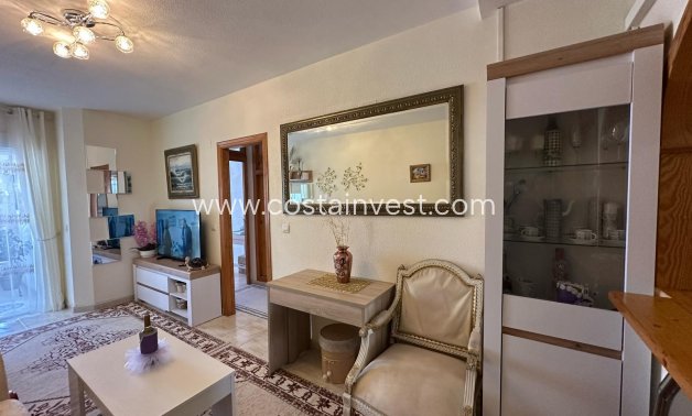 Resale - Apartment - Torrevieja - Playa de los Locos