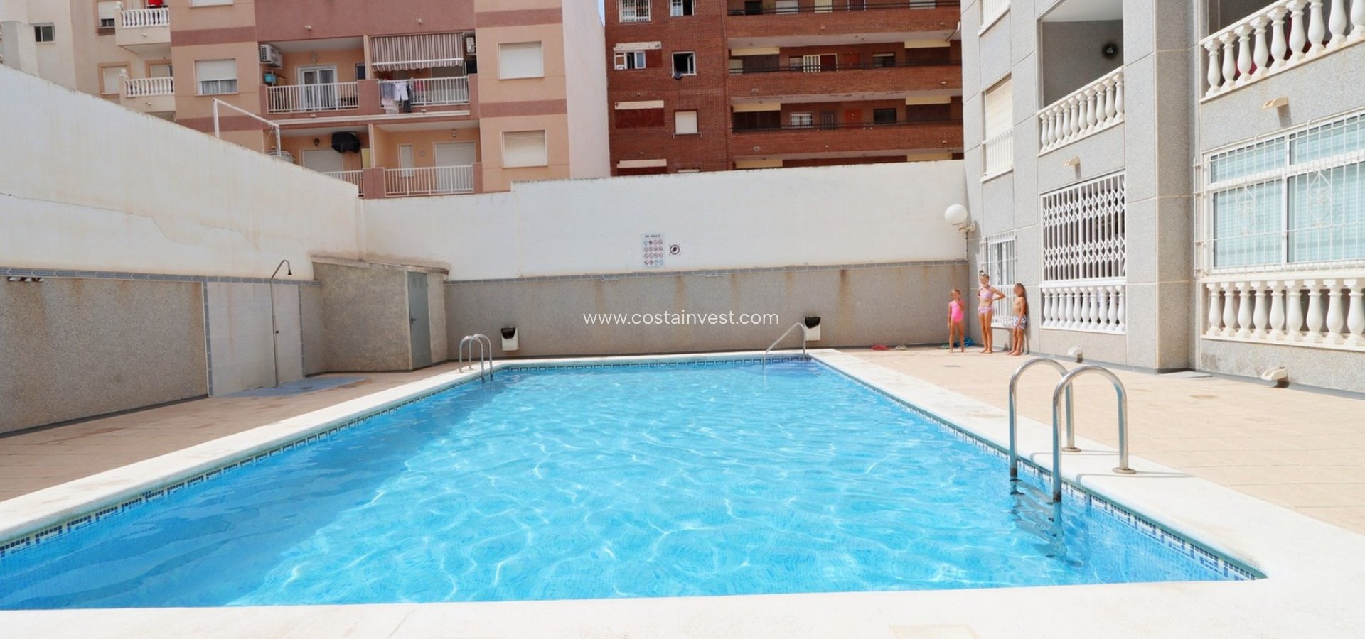 Resale - Apartment - Torrevieja - Playa de los Locos