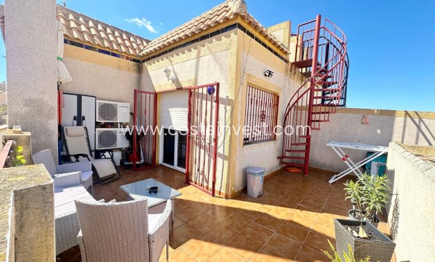 Resale - Top floor apartment - Orihuela Costa - Los Altos 