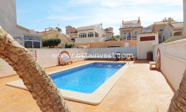 Resale - Top floor apartment - Orihuela Costa - Los Altos 