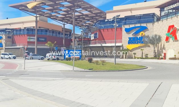 Begagnat - Lägenhet nedre plan - Orihuela Costa - Playa Flamenca