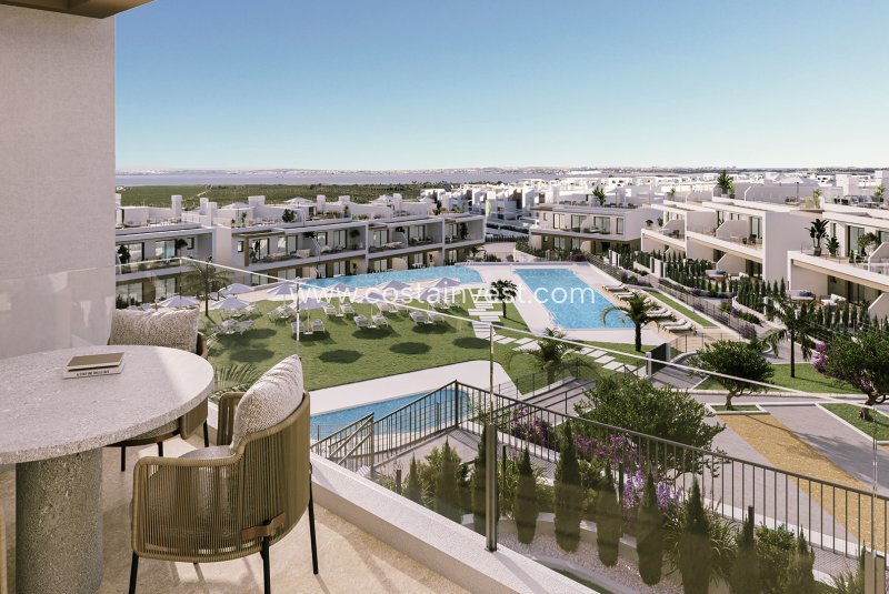 Apartamento en venta en Torrevieja zona Los Balcones