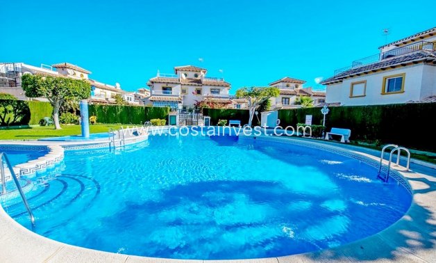 Resale - Semidetached Villa - Orihuela Costa - Playa Flamenca