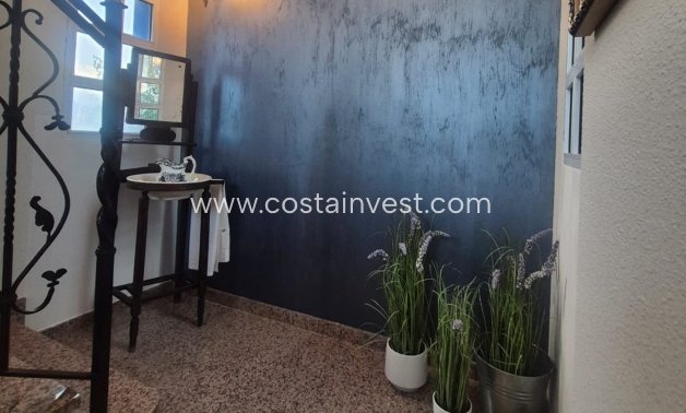 Resale - Finca - Orihuela