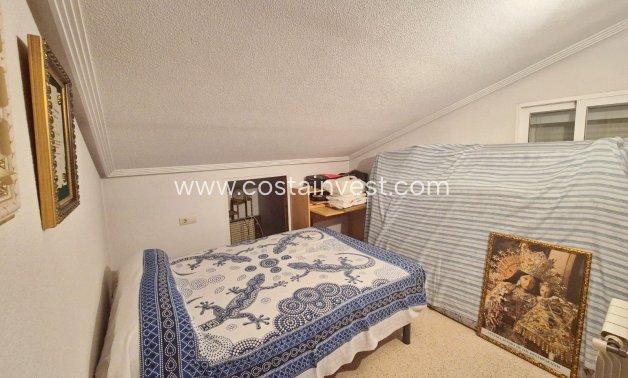 Resale - Finca - Orihuela