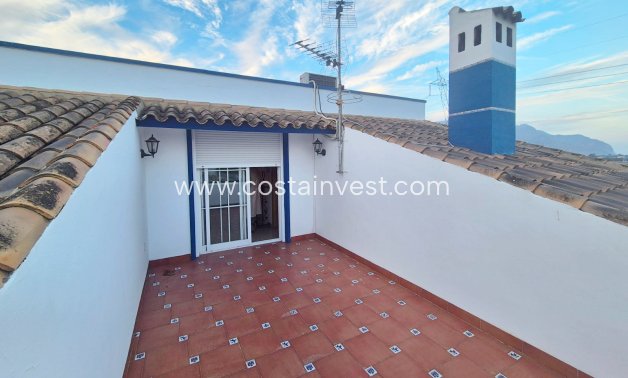 Resale - Finca - Orihuela