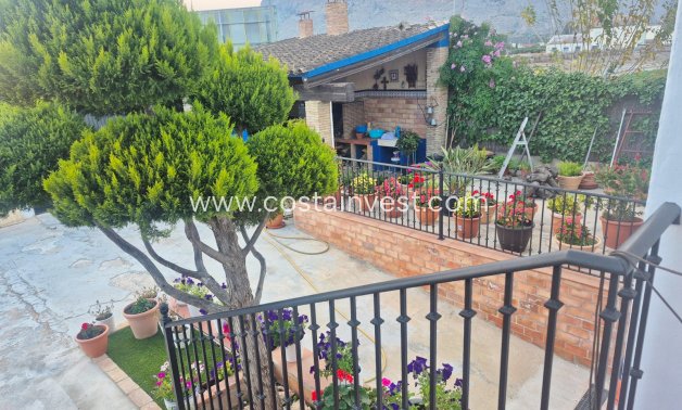 Resale - Finca - Orihuela