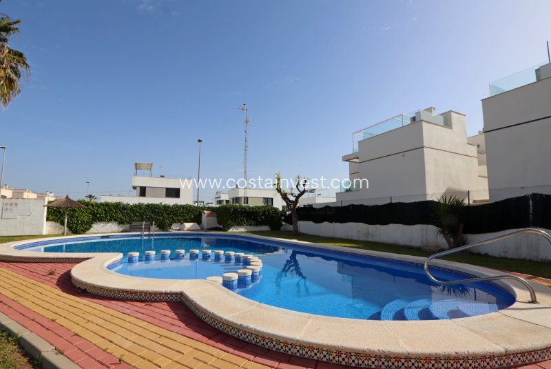 Semi Detached Villa - Resale - Orihuela Costa - Villamartín