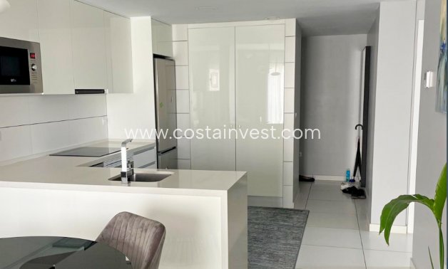 JÄLLEENMYYNTIKOHTEEMME - Huoneisto - Orihuela Costa - Villamartín