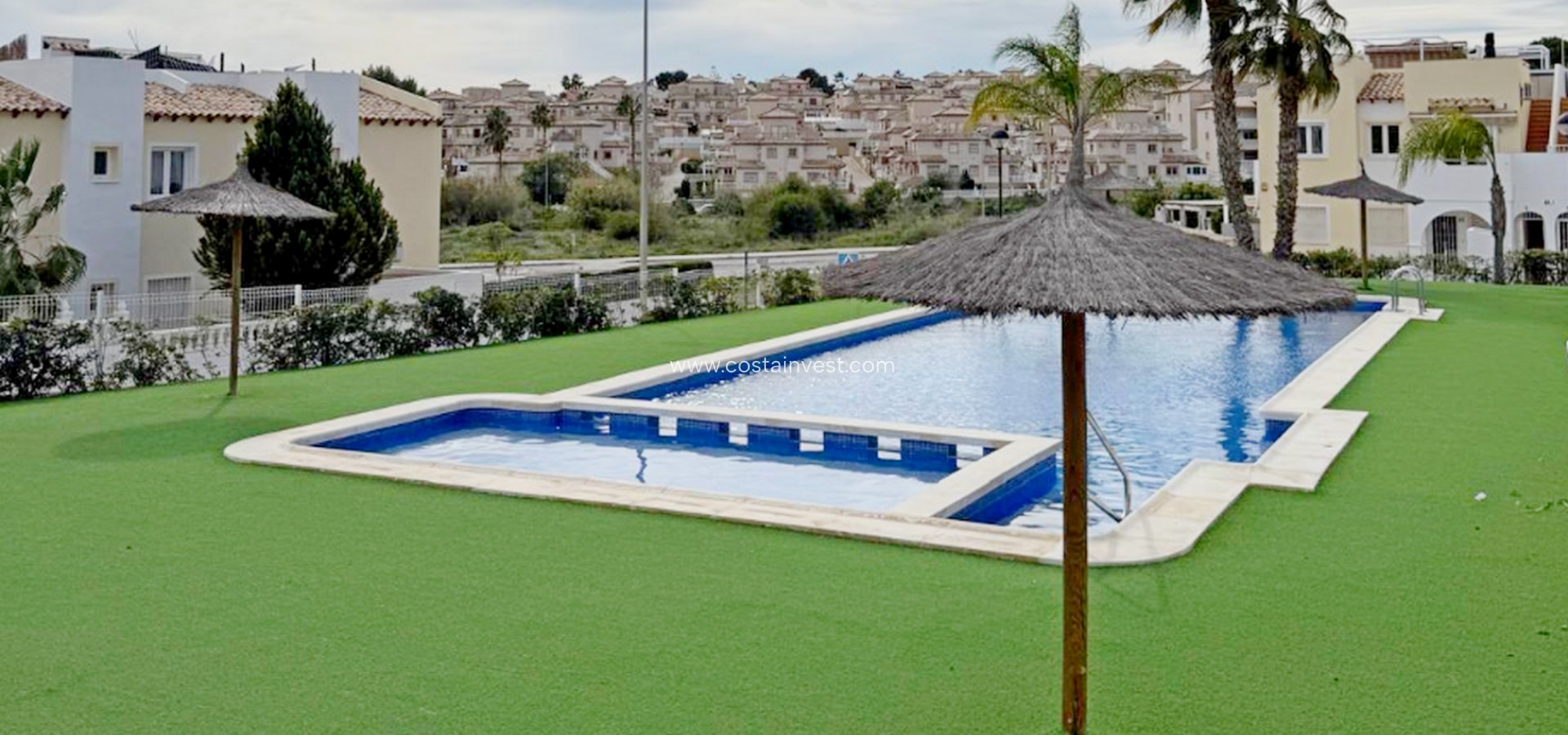 JÄLLEENMYYNTIKOHTEEMME - Huoneisto - Orihuela Costa - Villamartín