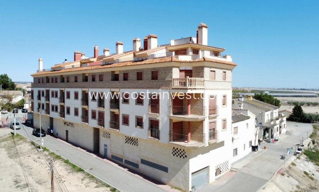 Neubau - Apartment - Jerónimo y Avileses