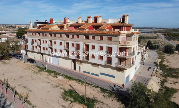 Neubau - Apartment - Jerónimo y Avileses