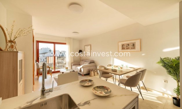 Neubau - Apartment - Jerónimo y Avileses