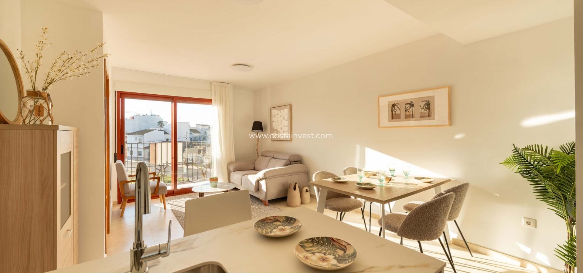 Neubau - Apartment - Jerónimo y Avileses