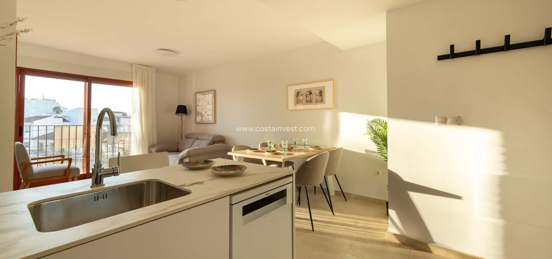 Neubau - Apartment - Jerónimo y Avileses