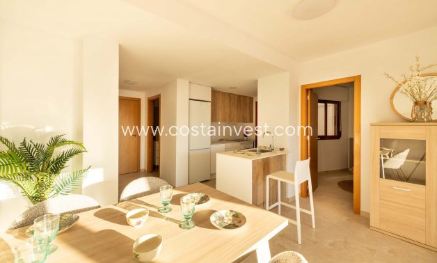 Neubau - Apartment - Jerónimo y Avileses