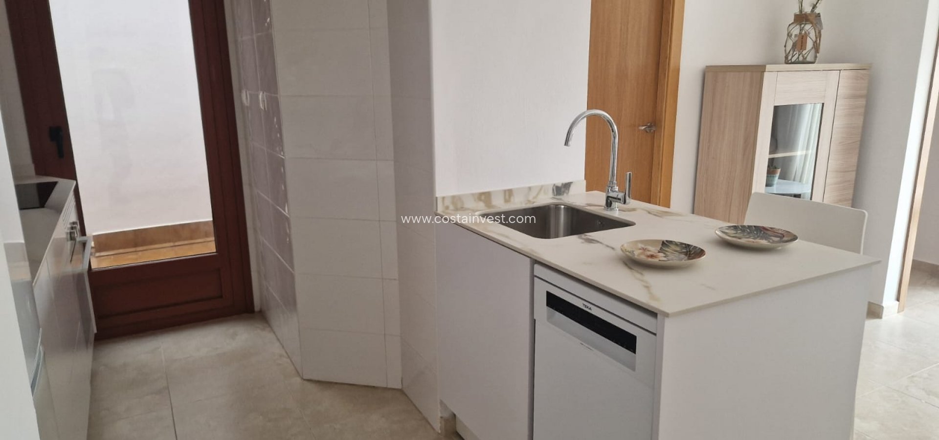 Neubau - Apartment - Jerónimo y Avileses