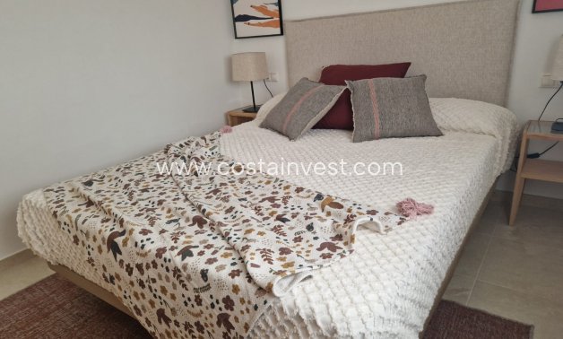Neubau - Apartment - Jerónimo y Avileses