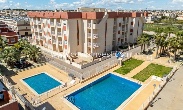 Resale - Apartment - Orihuela Costa - Lomas de Cabo Roig 