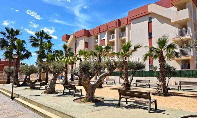 Resale - Apartment - Orihuela Costa - Lomas de Cabo Roig 