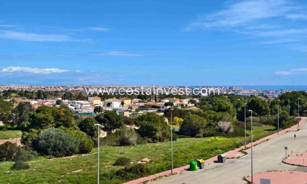 Resale - Apartment - Orihuela Costa - Lomas de Cabo Roig 