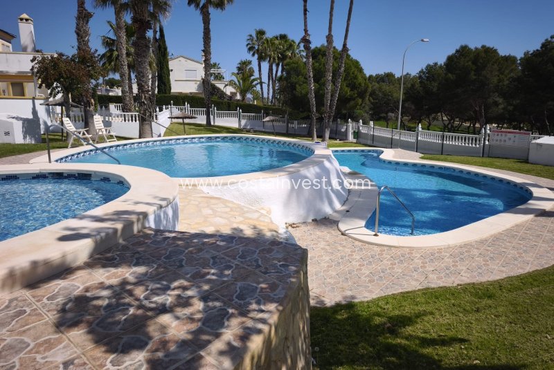 Stadthaus - Wiederverkauf - Orihuela Costa - Los Dolses