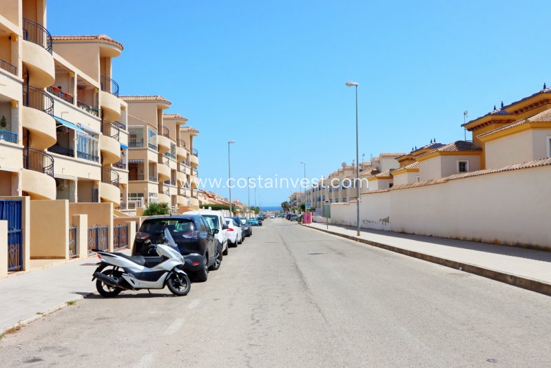 Apartment - Wiederverkauf - Orihuela Costa - La Ciñuelica